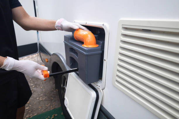 Portable Toilet Options We Offer in Decordova, TX